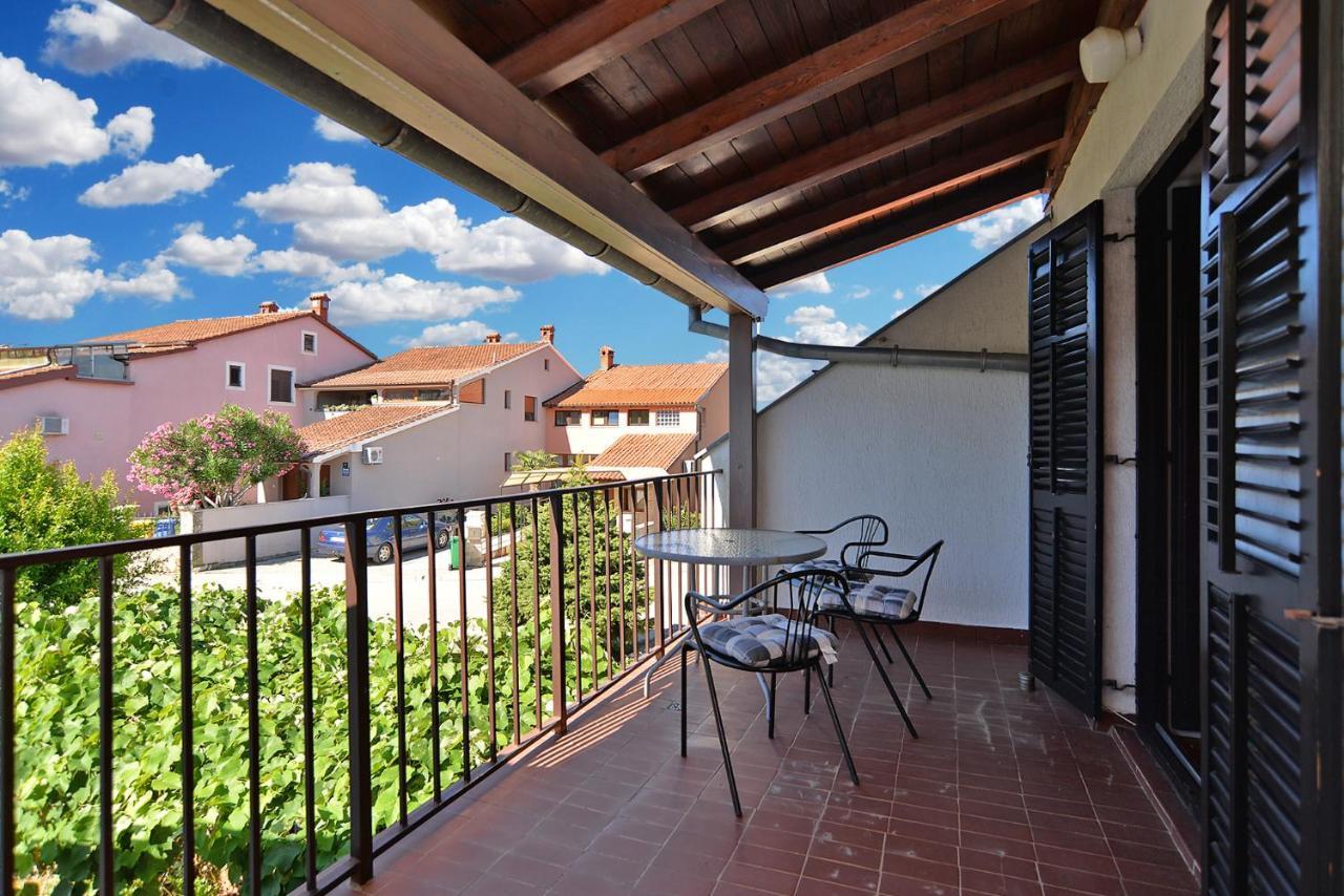 Apartment Vanga 533 Pula Buitenkant foto