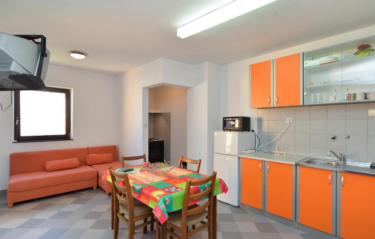 Apartment Vanga 533 Pula Buitenkant foto